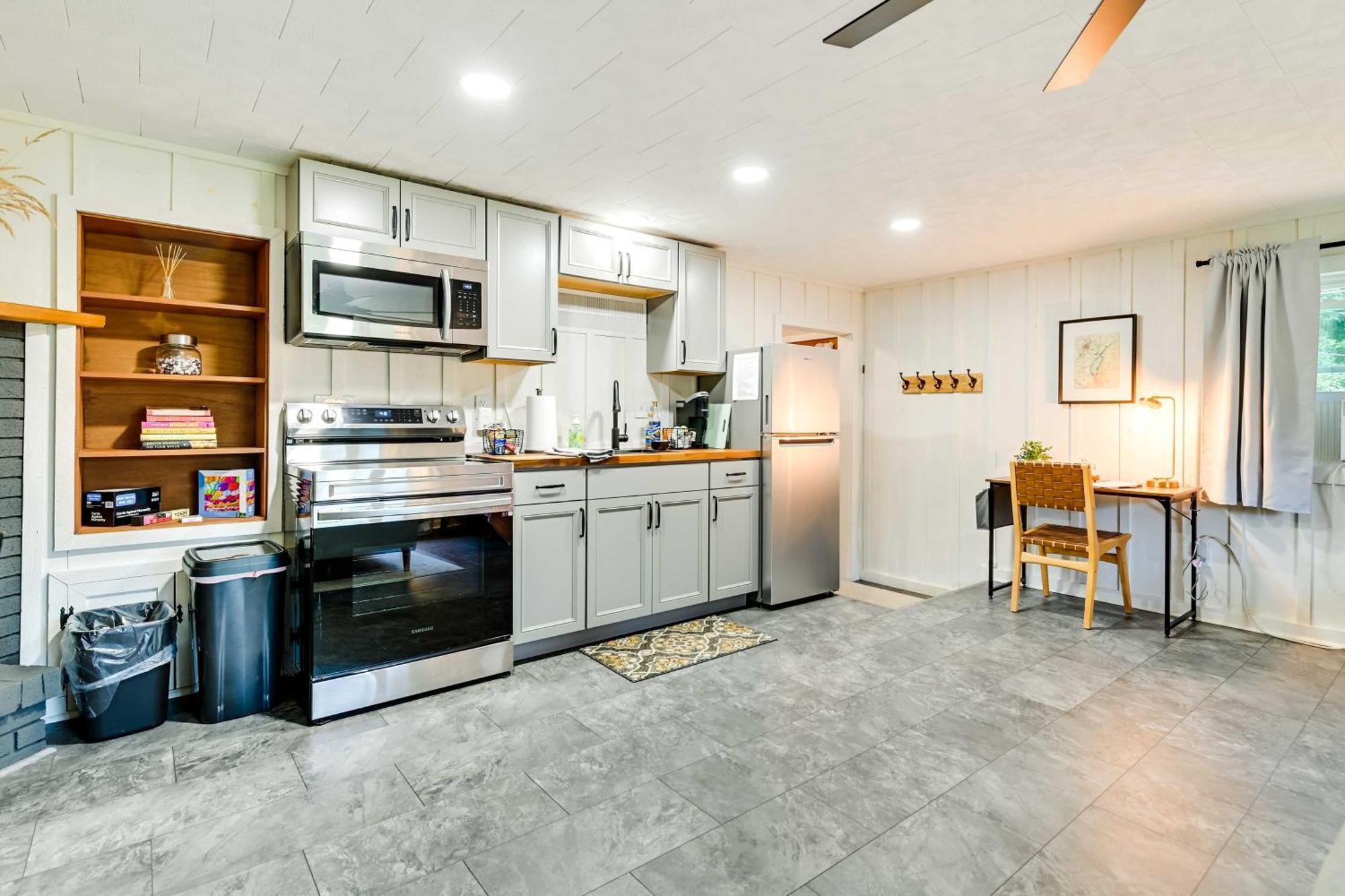 Modern Studio Less Than 13 Mi To Saratoga Racetrack! Ballston Spa Екстериор снимка